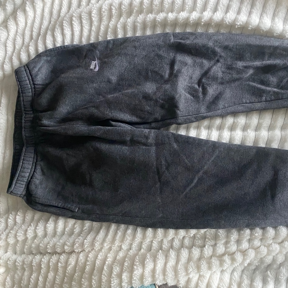 Women’s Nike sweatpant